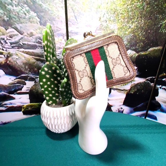 Gucci Vintage Kisslock Coin Purse GUC
